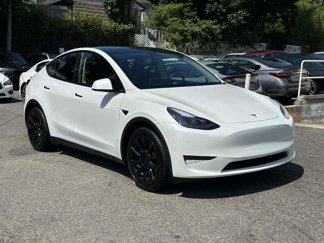 Used 2023 Tesla Model Y Long Range image 1