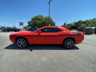 Used 2017 Dodge Challenger SXT Plus image 1