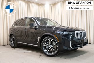 New 2025 BMW X5 xDrive50e w/ Premium Package image 1