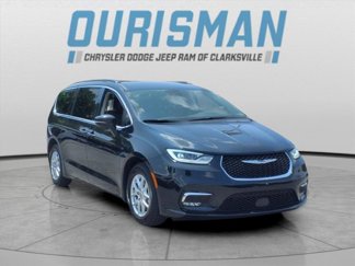 Used 2022 Chrysler Pacifica Touring-L image 1