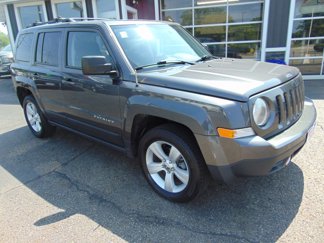 Used 2017 Jeep Patriot Latitude image 1