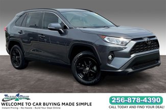 Used 2021 Toyota RAV4 XLE w/ Convenience Package image 1