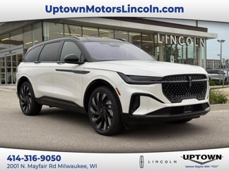 New 2025 Lincoln Nautilus Reserve image 1