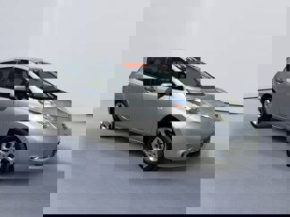 Used 2011 Nissan Leaf SV image 1