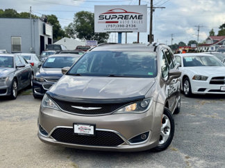 Used 2017 Chrysler Pacifica Touring-L Plus image 1