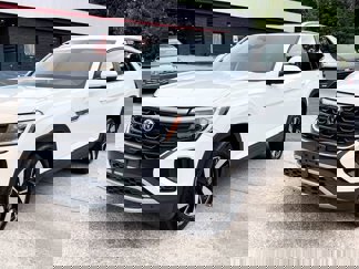 Used 2024 Volkswagen Atlas Cross Sport SE w/ Panoramic Sunroof Package image 1