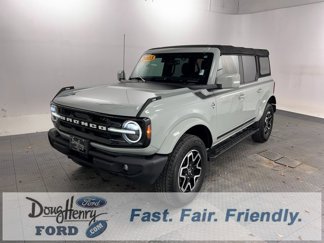Used 2023 Ford Bronco Outer Banks image 1