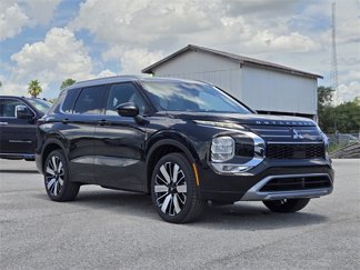 New 2025 Mitsubishi Outlander AWD image 1