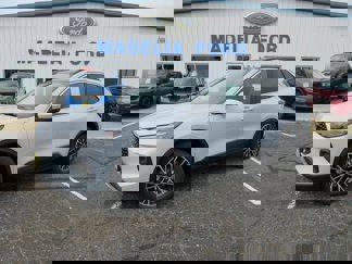 New 2025 Ford Escape SE image 1