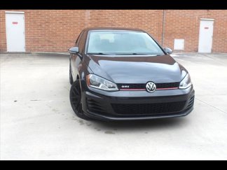 Used 2017 Volkswagen Golf S image 1