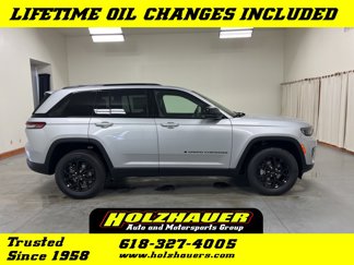New 2025 Jeep Grand Cherokee Altitude image 1