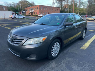 Used 2011 Toyota Camry LE image 1