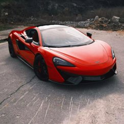 Used 2017 McLaren 570S image 1