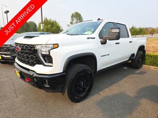 Used 2025 Chevrolet Silverado 2500 ZR2 w/ Technology Package image 1