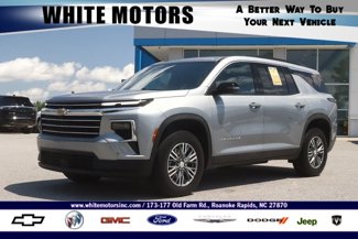 Used 2024 Chevrolet Traverse LT w/ Enhanced Driving Package image 1