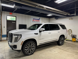 New 2025 GMC Yukon Denali Ultimate image 1