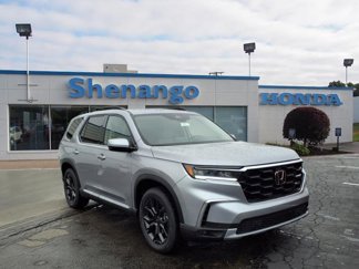 New 2025 Honda Pilot Touring image 1