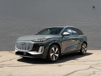 New 2025 Audi SQ6 e-tron Premium Plus image 1