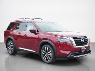 New 2025 Nissan Pathfinder Platinum image 1