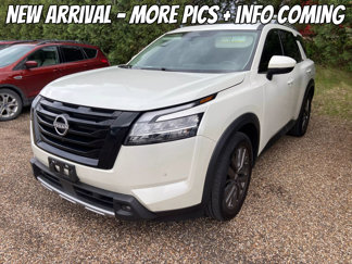 Used 2023 Nissan Pathfinder SL w/ SL Premium Package image 1
