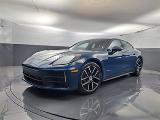 Certified 2025 Porsche Panamera 4 image 1