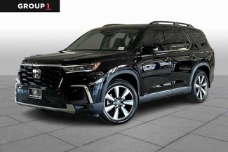 Used 2024 Honda Pilot Elite image 1