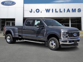 New 2025 Ford F350 Lariat image 1