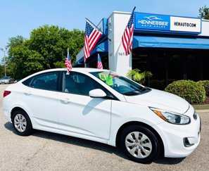 Used 2016 Hyundai Accent SE image 1
