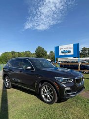 Used 2020 BMW X5 xDrive40i w/ Executive Package image 1