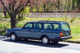 Used 1992 Volvo 240 Wagon image 1