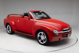 Used 2005 Chevrolet SSR w/ Preferred Equipment Group image 1