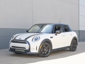 Used 2024 MINI Cooper 4-Door Hardtop image 1