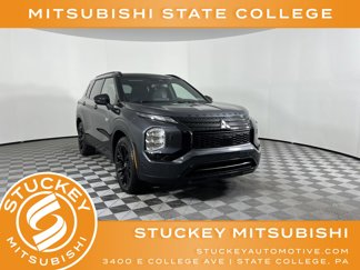 New 2025 Mitsubishi Outlander SEL Black Edition image 1
