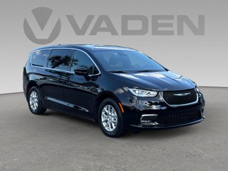 New 2026 Chrysler Pacifica Select video 1