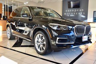 Used 2022 BMW X5 xDrive40i w/ Parking Assistance Package image 1