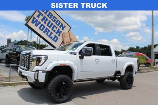 Used 2025 GMC Sierra 2500 Denali image 1