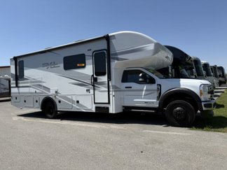 Used 2023 Ford F550 4x4 Regular Cab Super Duty w/ XLT Value Package image 1