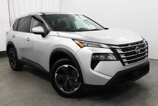 Used 2024 Nissan Rogue SV image 1