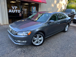 Used 2014 Volkswagen Passat TDI SEL Premium image 1