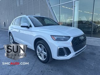 Used 2024 Audi Q5 e Premium Plus w/ Premium Plus Package image 1