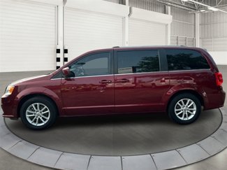 Used 2020 Dodge Grand Caravan SXT image 1