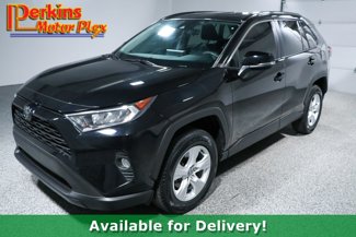 Used 2021 Toyota RAV4 XLE image 1