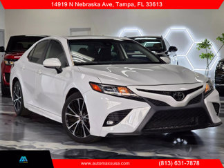 Used 2020 Toyota Camry SE image 1
