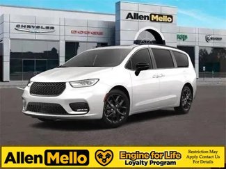 New 2024 Chrysler Pacifica Limited w/ S Appearance Package image 1
