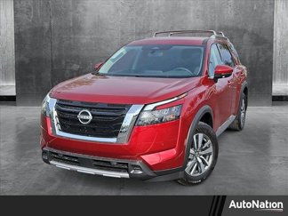 New 2025 Nissan Pathfinder SL image 1