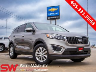 Used 2017 Kia Sorento L video 1