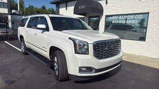 Used 2019 GMC Yukon XL Denali image 1