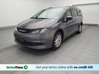 Used 2020 Chrysler Voyager Lxi image 1