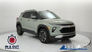 Used 2025 Chevrolet TrailBlazer LT image 1