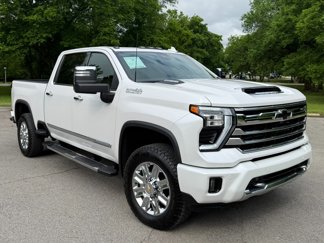 Used 2024 Chevrolet Silverado 2500 High Country w/ Technology Package image 1